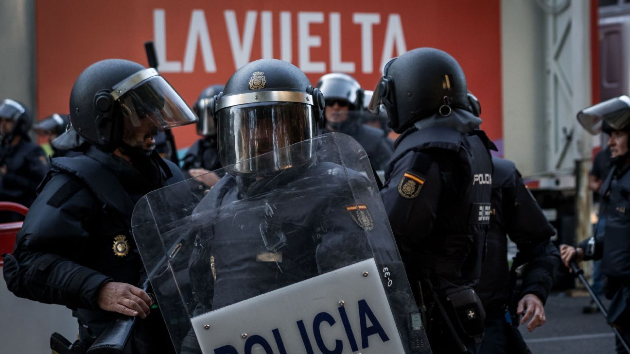Spain’s prime minister wants international sports ban for Israel
