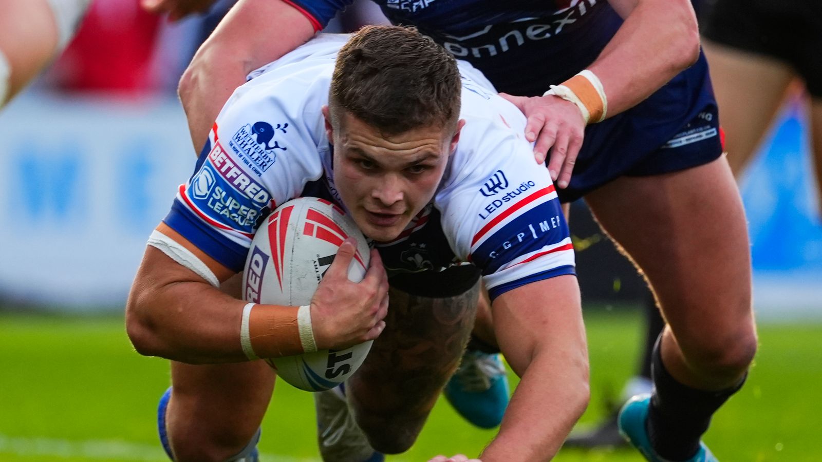 Super League: Hull KR slump to defeat against brilliant Wakefield as Hull FC keep play-off hopes alive | Rugby League News