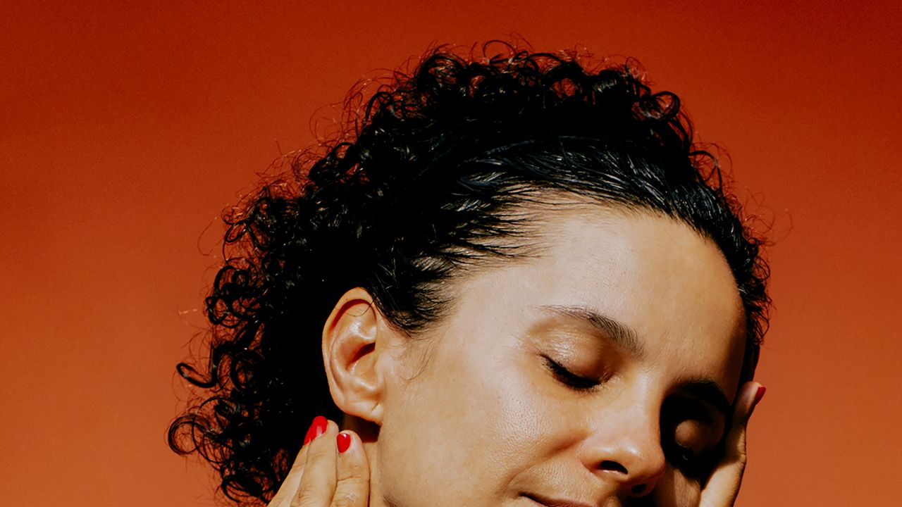 The Best Anti-Aging Skincare Routine, According to Top Dermatologists and Estheticians