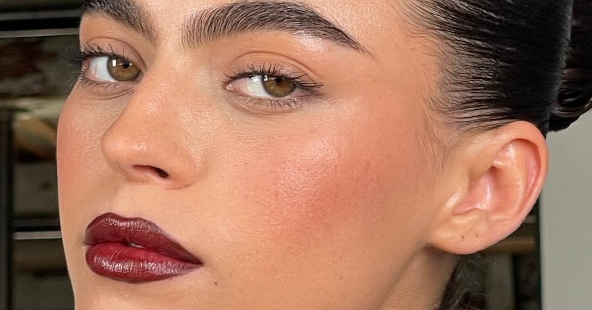 The Biggest Fall 2025 Makeup Trends Bring All The Drama