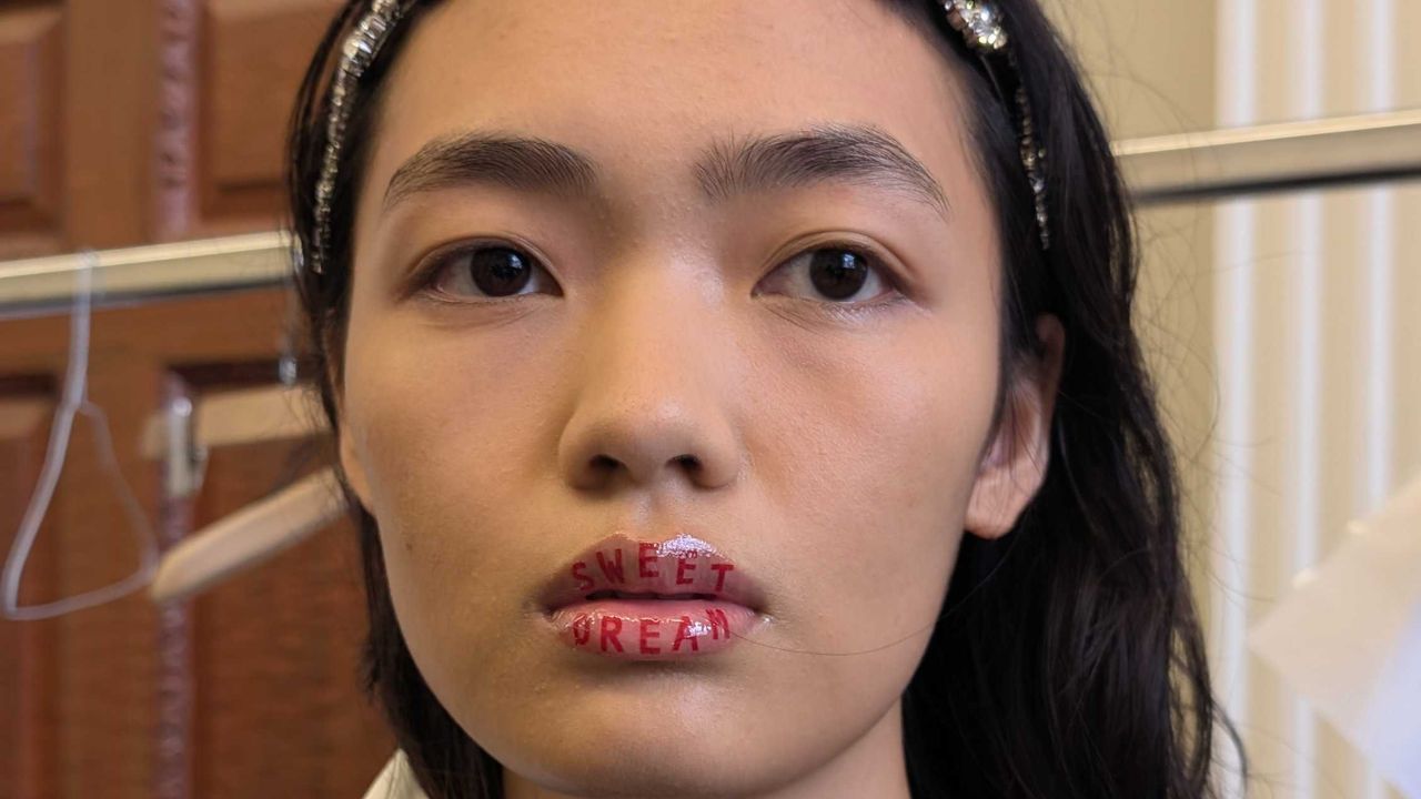 The Models At Simone Rocha Said: Read My Lips