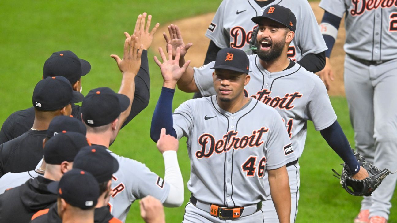Tigers end 8-game slide, tie Guardians atop AL Central with 3 left