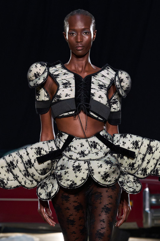 Yuhan Wang Spring 2026 Reimagines 'Mulholland Drive' From a Hyperfeminine Perspective