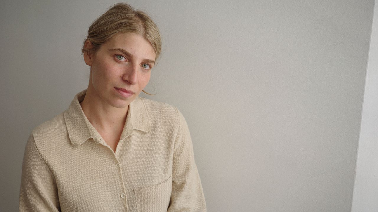 Zoe Dubno on ‘Happiness and Love,’ Her Wickedly Funny Debut Novel Skewering New York’s Creative Class