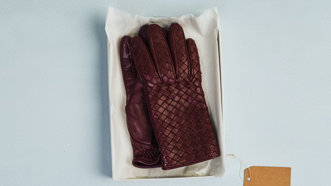 25+ Incredible Gifts to Give the Women in Your Life, From Pocket-Size Luxuries to Thoughtful Tokens