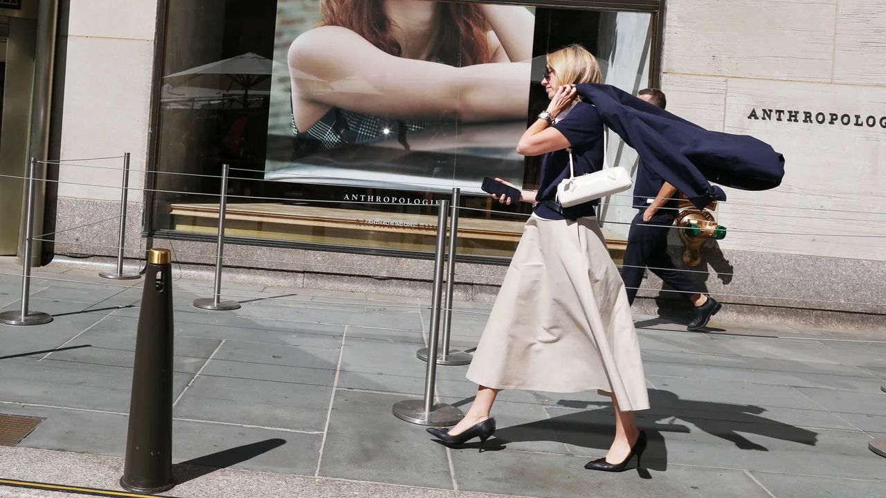 30+ Best Handbags of 2025— Go-To Purses for Work, Weekends & More