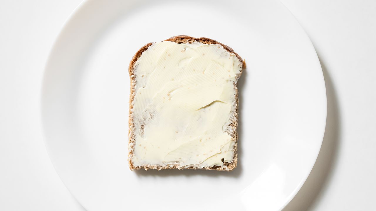5 Everyday Foods That Can Cause Inflammation, According To Health Experts