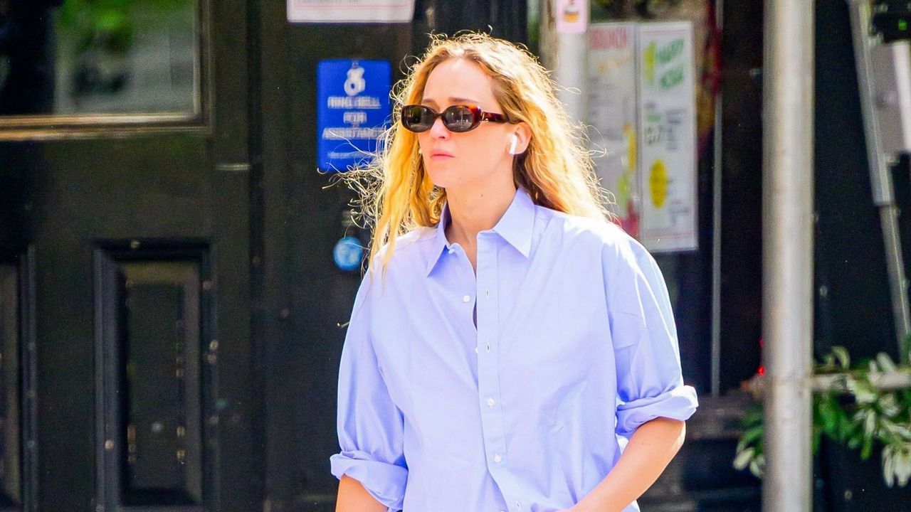 A Prime Day Style Steal? Jennifer Lawrence’s Beloved Vans Sneakers on Sale