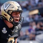 Alabama, Georgia rise into top 5 of AP poll after upheaval