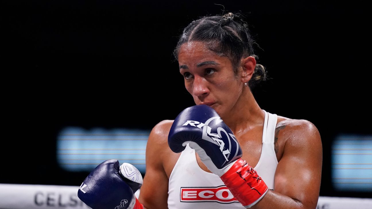 Amanda Serrano to defend featherweight titles vs. Erika Cruz