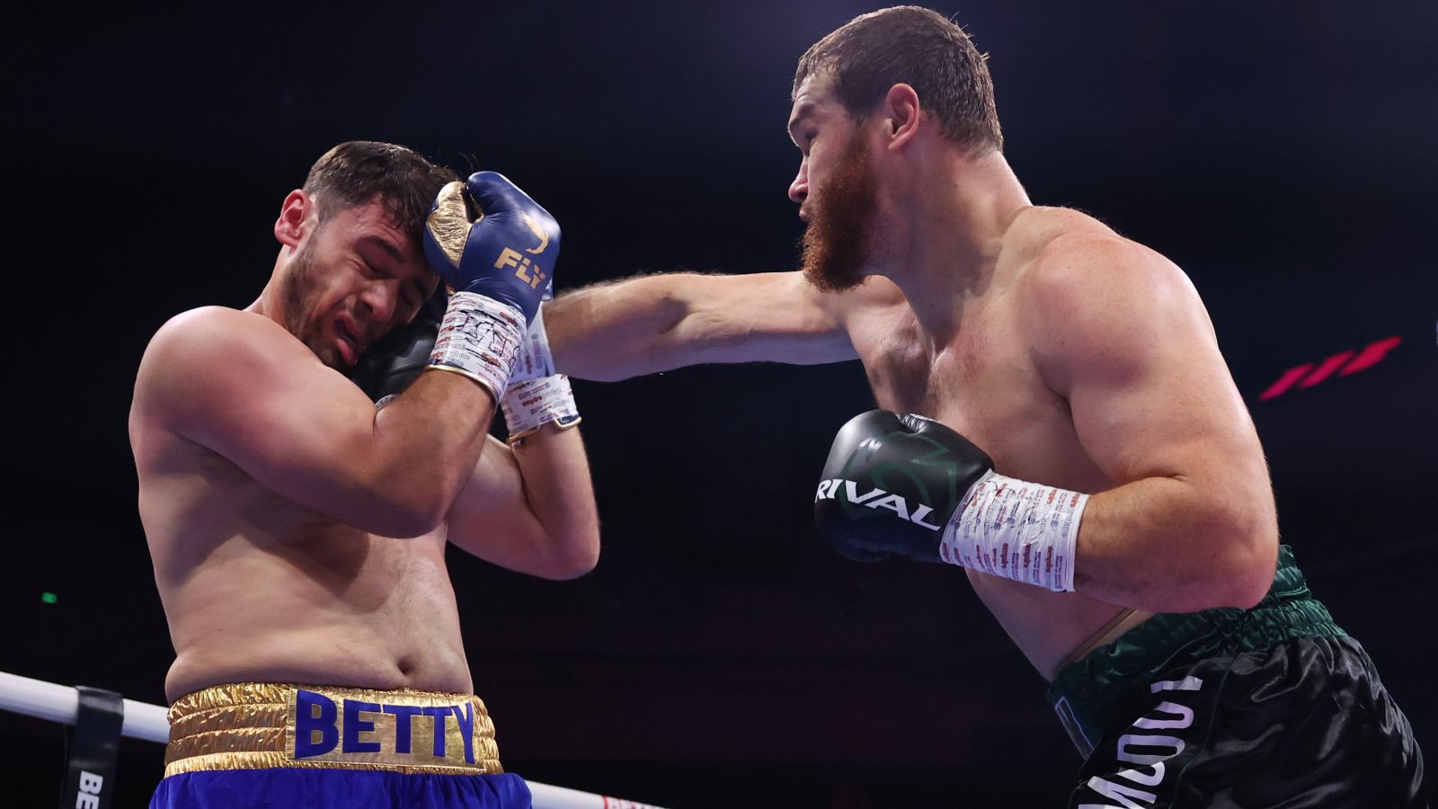 Arslanbek Makhmudov beats Dave Allen by unanimous decision in Sheffield | Boxing News