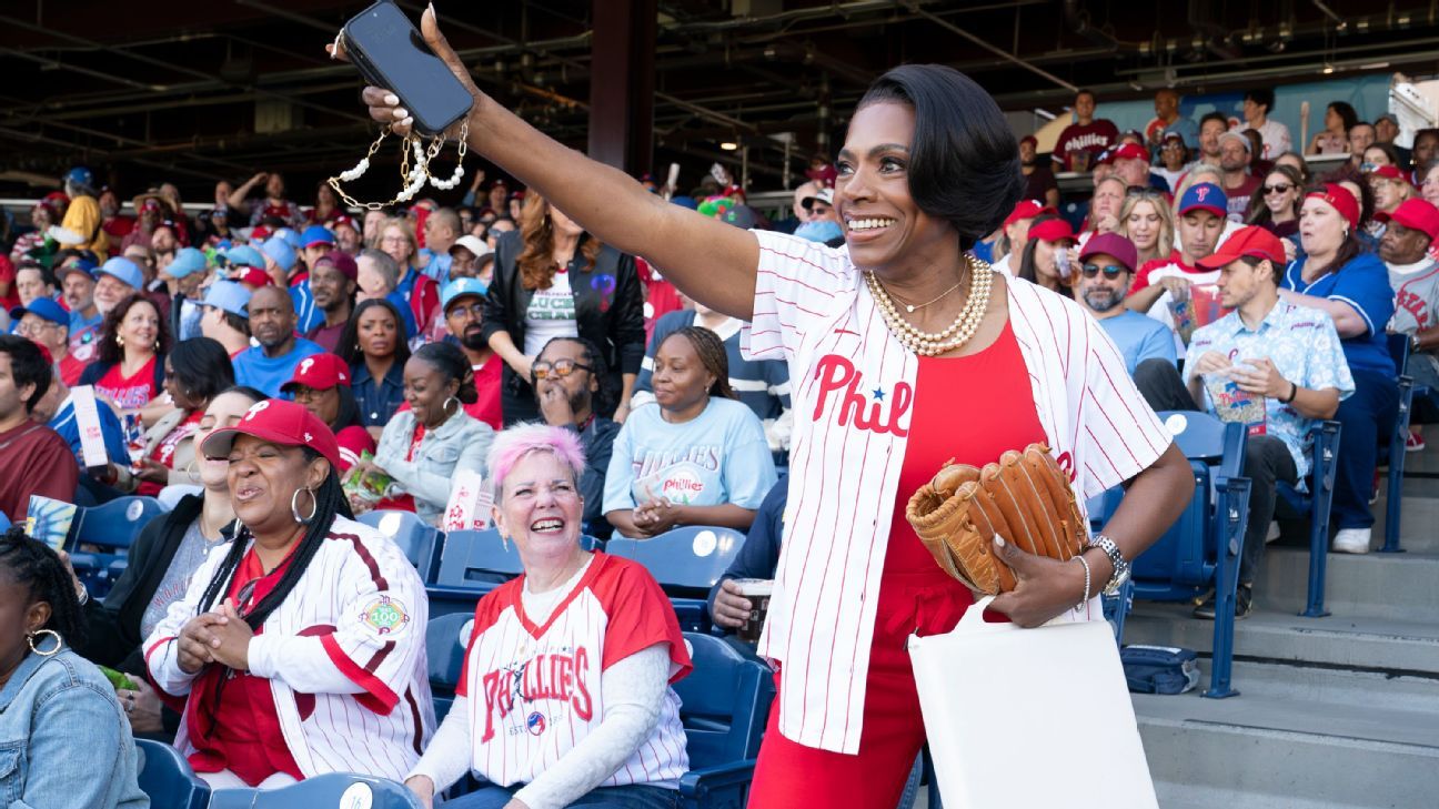 Behind the scenes of the ‘Abbott Elementary’ Phillies episode