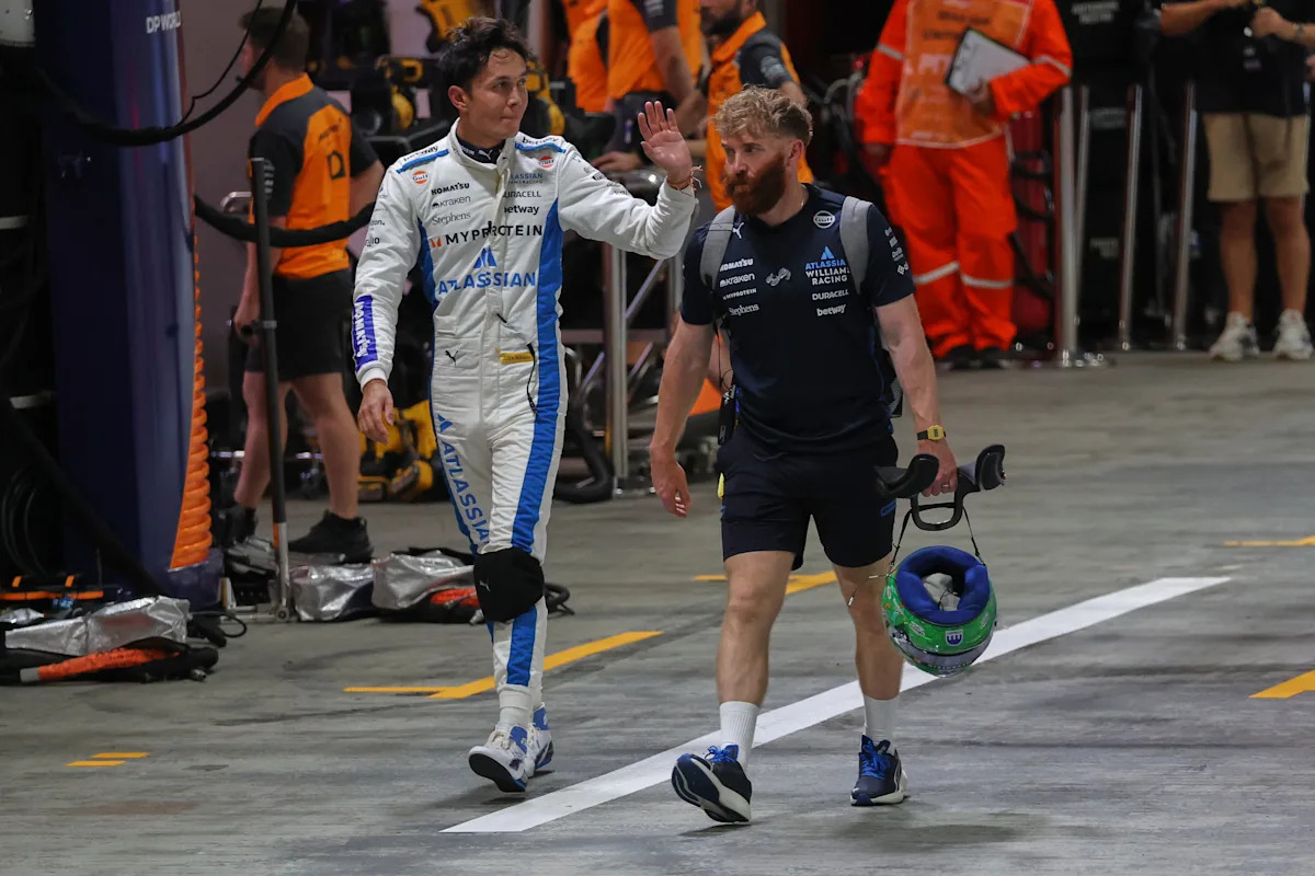 Both Williams cars disqualified from F1 Singapore GP qualifying for technical breach