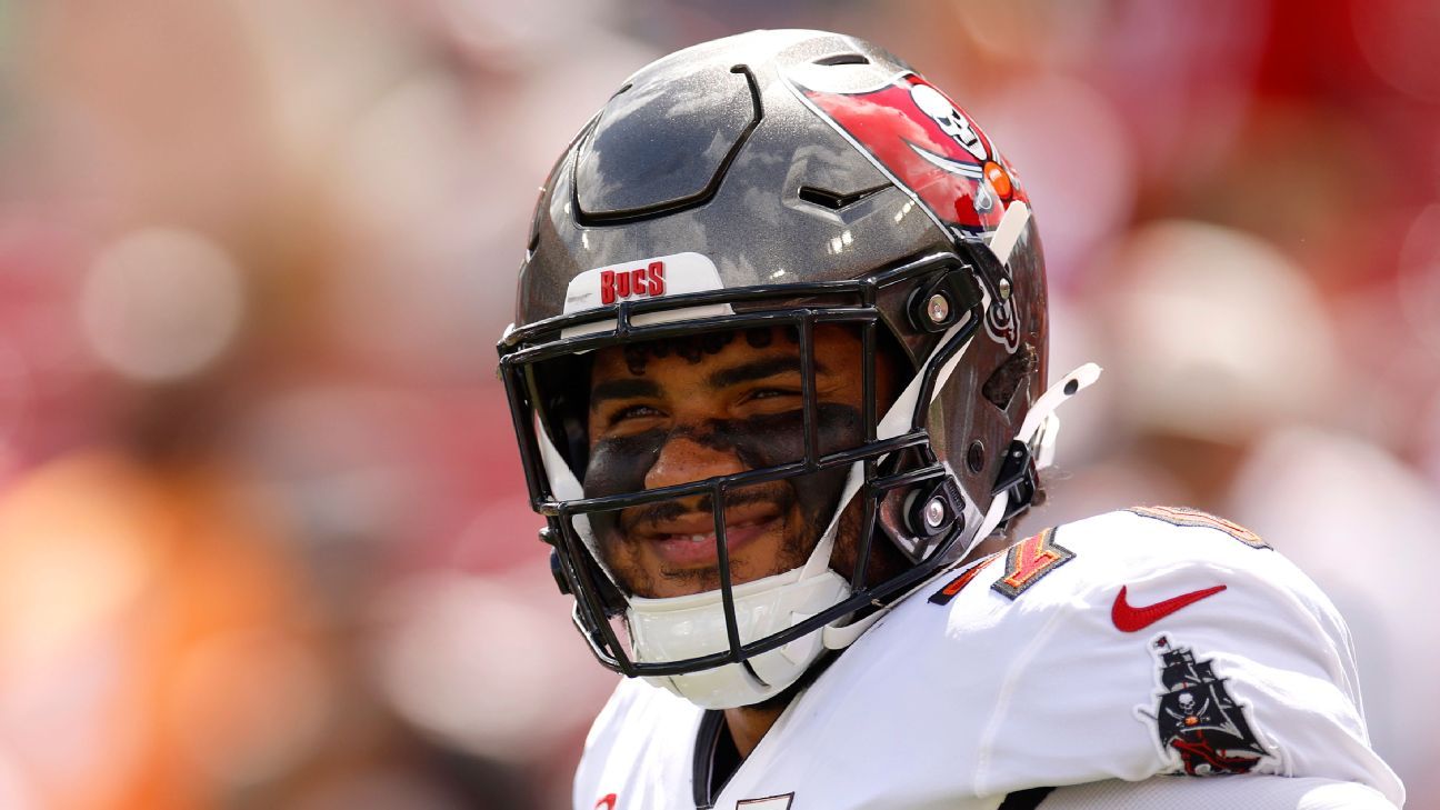 Bucs’ Tristan Wirfs breaks down fan heckling Baker Mayfield