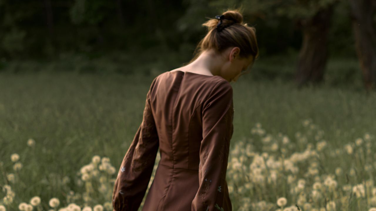 Can Dandelion Tea Really Help You Debloat?