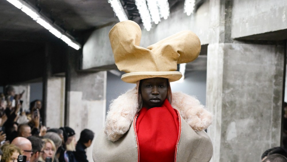 Comme des Garçons Spring 2026 Ready to Wear Runway, Fashion Show & Collection Review