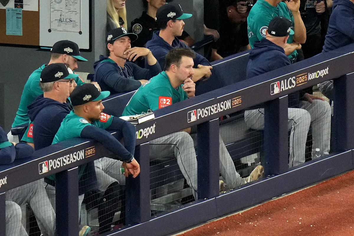 Double-play grounders, errors leave Mariners headed for first Game 7, World Series still awaits