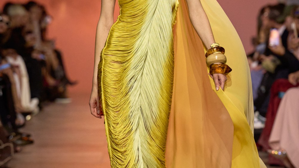 Elie Saab Spring 2026 Ready to Wear Runway, Fashion Show & Collection