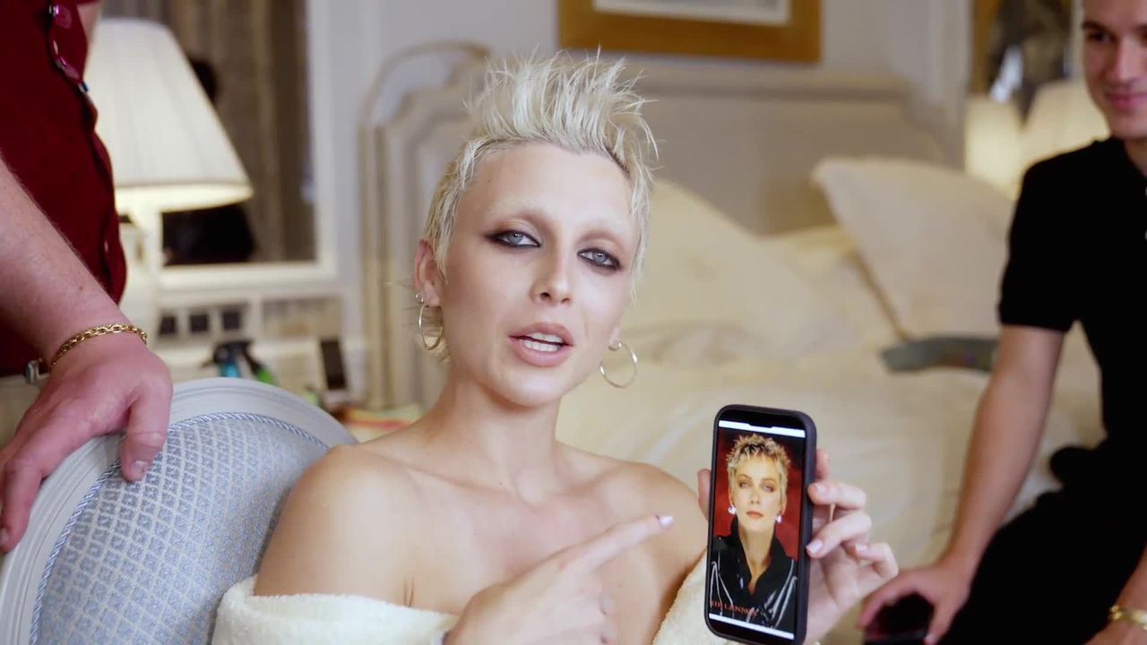 Emma Chamberlain Has a Belly Button Reveal at Balenciaga