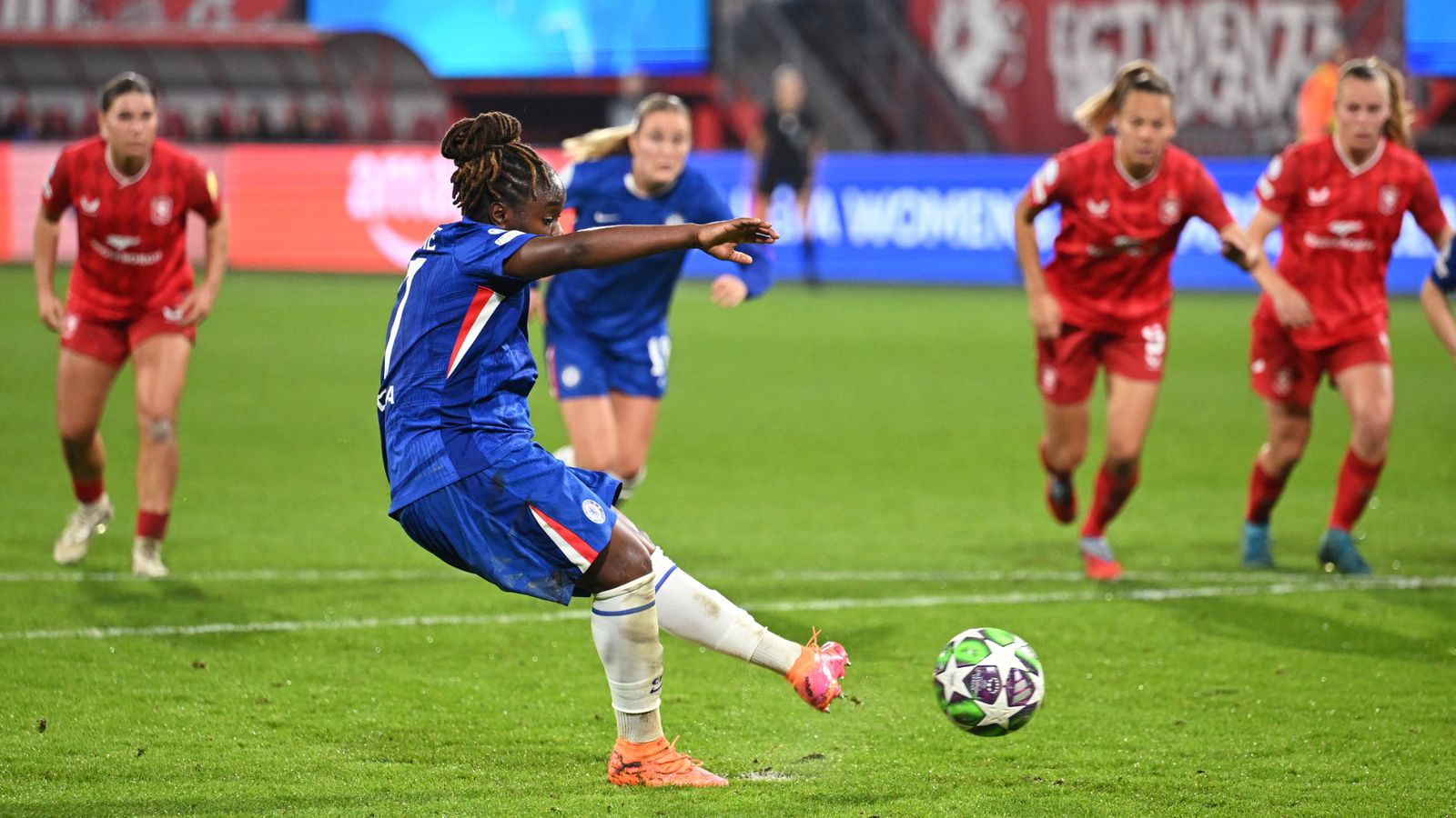 FC Twente Women 1-1 Chelsea Women: Sandy Baltimore penalty rescues Sonia Bompastor’s side in Women’s Champions League opener | Football News