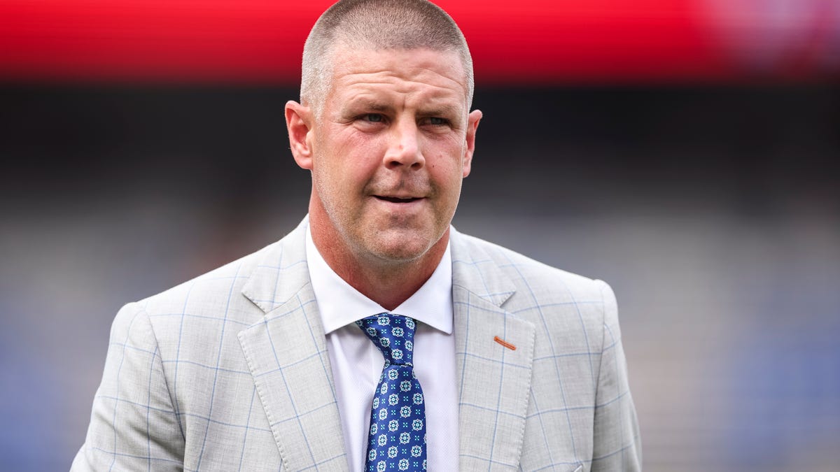 Florida football's Billy Napier's salary, ranking among head coaches