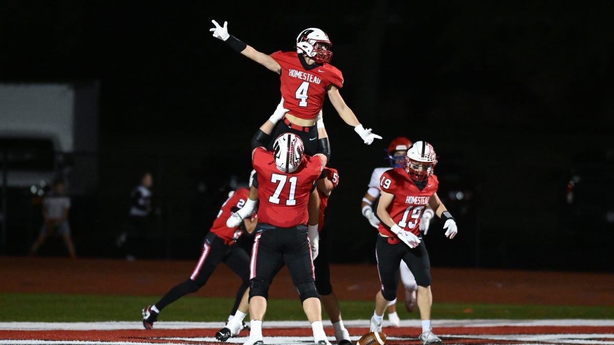 How the top 10 high school football teams in the Milwaukee area fared