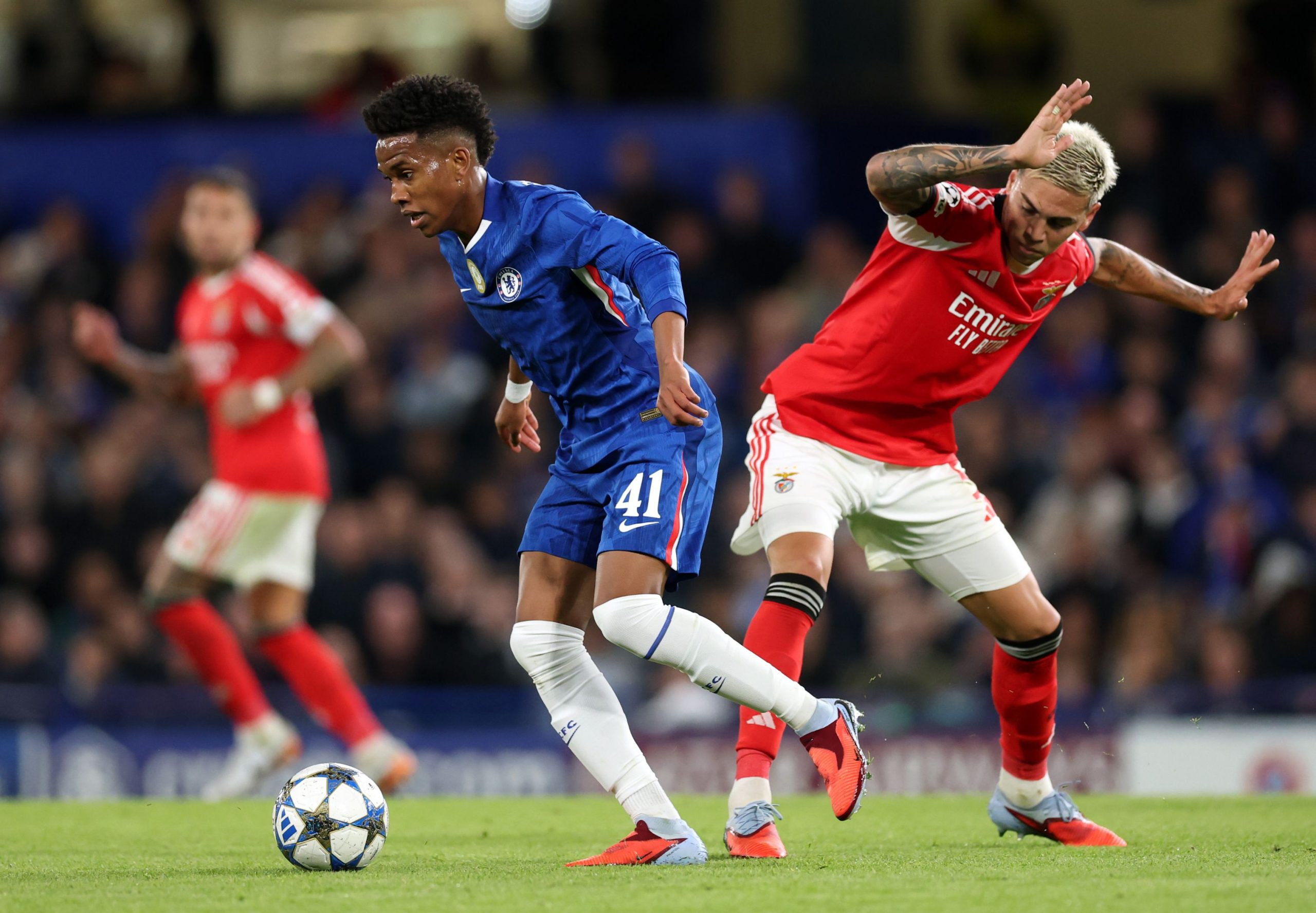 “I’m sure…” – Gilberto Silva makes prediction about Estevao