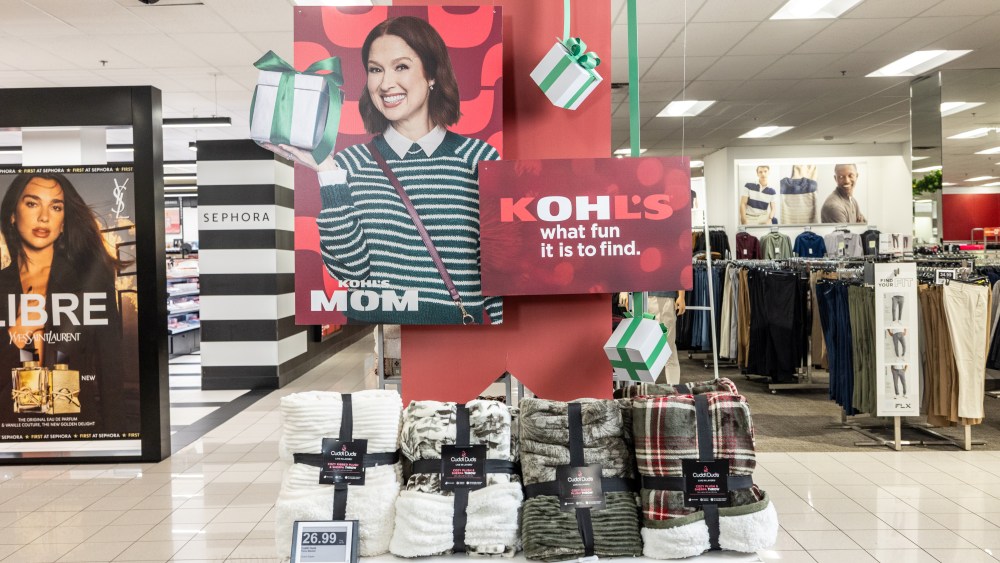 Kohl’s at a Crossroads Refines Its Christmas Presentation