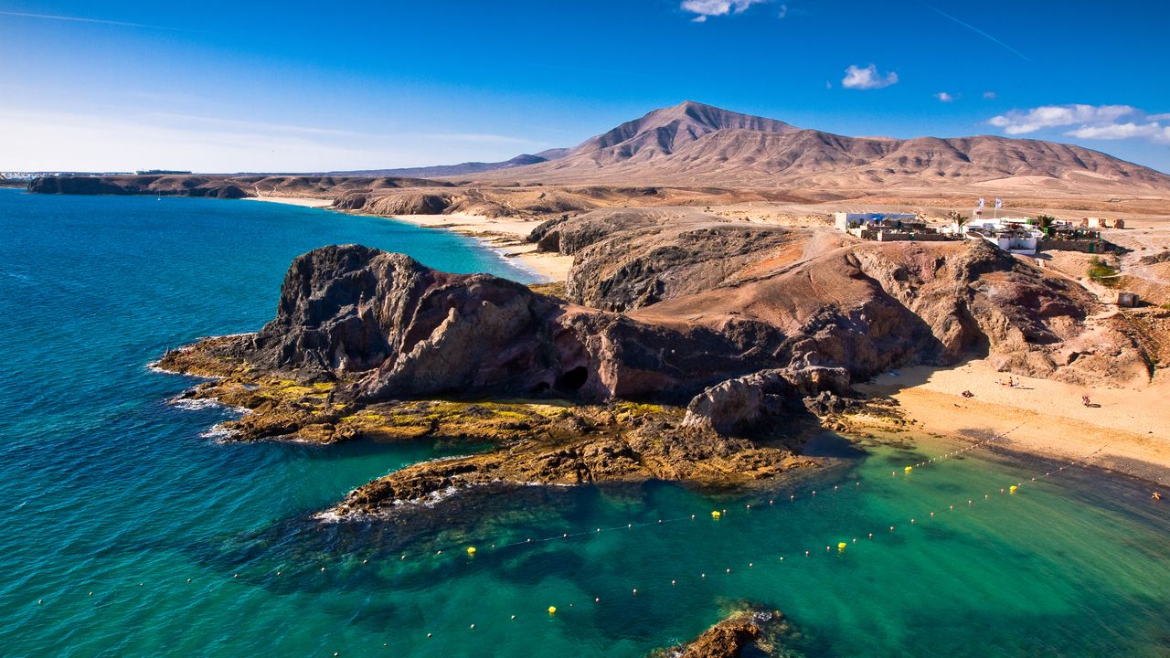 Lanzarote Travel Guide: The Warm European Winter Destination to Know
