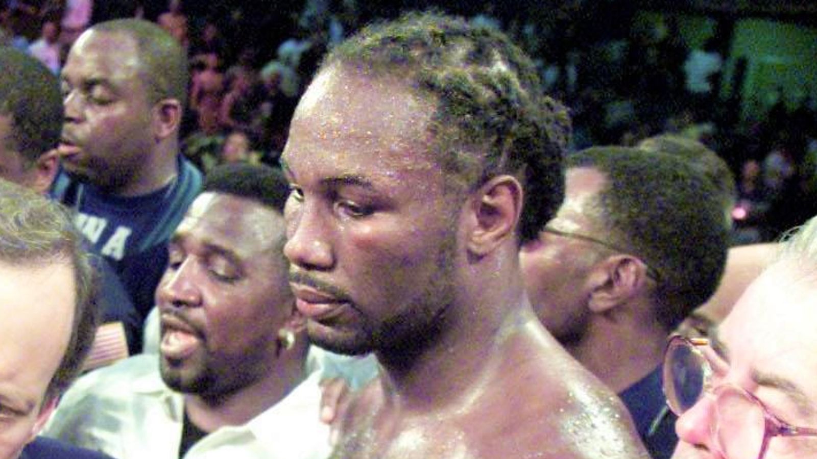 Lennox Lewis urges fellow undisputed heavyweight champion Oleksandr Usyk to ‘retire on top. Like I did’ | Boxing News