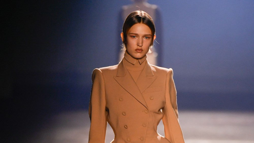 Mugler Spring 2026 Ready-to-Wear Runway, Fashion Show & Collection Review