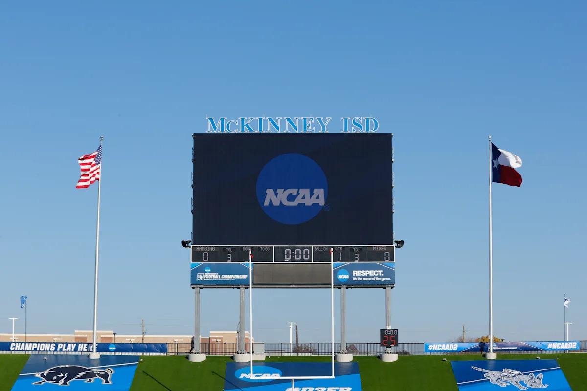 NCAA adopts Jan. 2-16 transfer portal window and is set to tweak transfer window for players after coaching changes