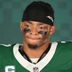New York Jets: Justin Fields' struggles brought into spotlight but Aaron Glenn bats away questions over future as starter | NFL News