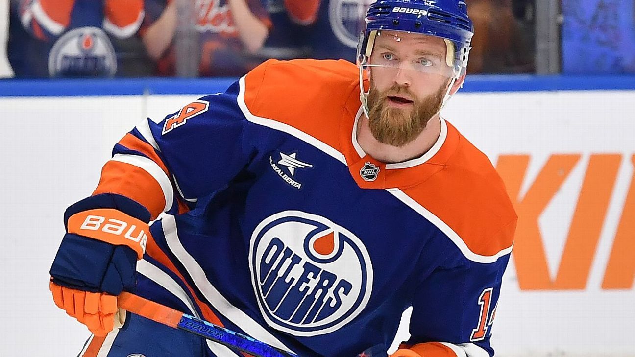 Oilers sign Mattias Ekholm to 3-year, $12M extension
