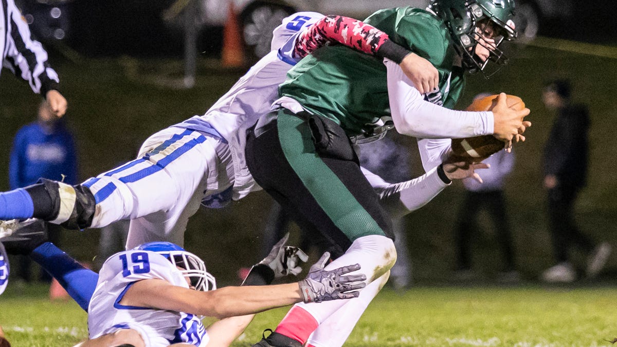 Pair of 2nd quarter TDs, stingy defense lead Berlin over North Star