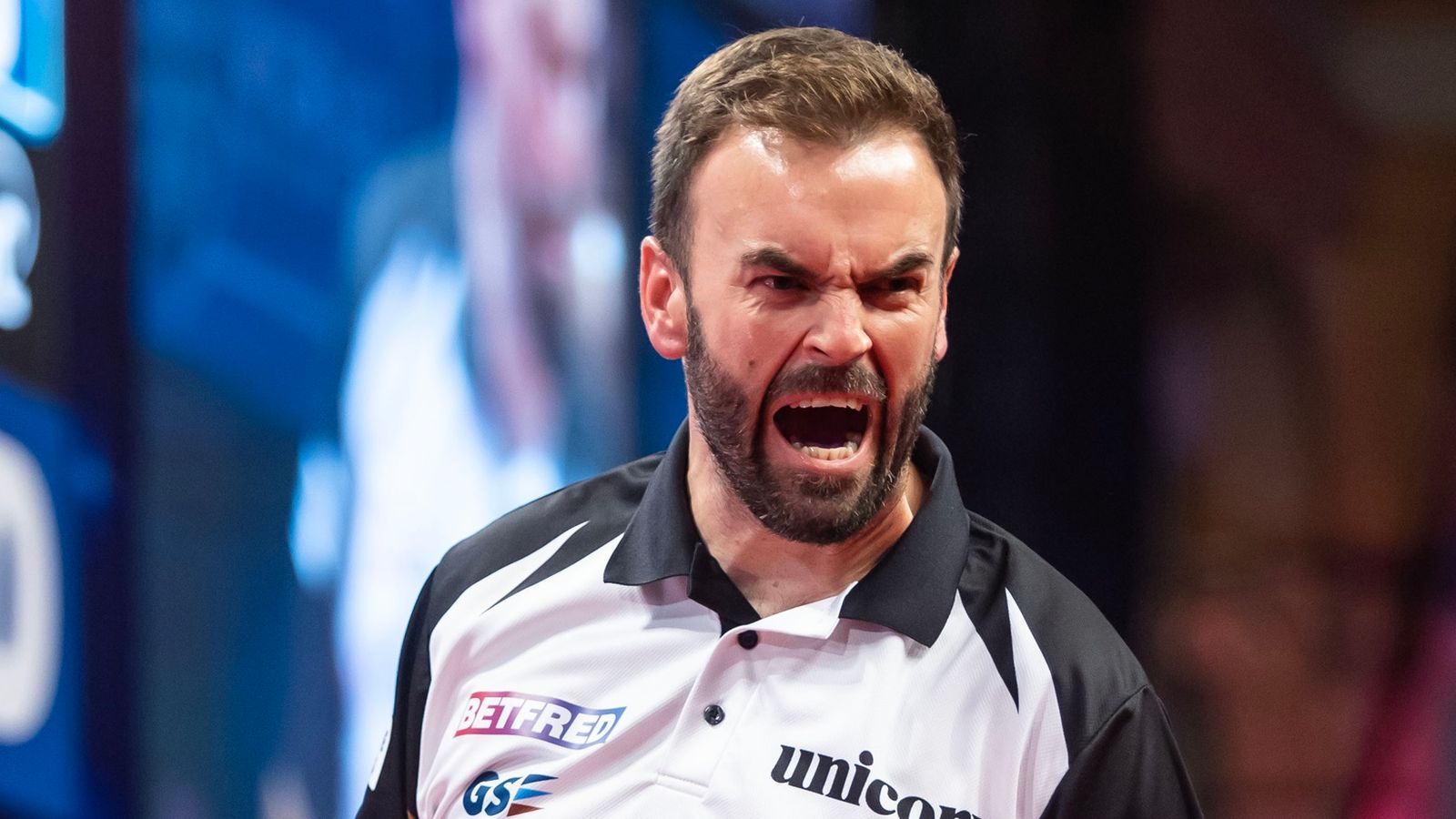 Players Championship 29: Emotional Ross Smith beats nine-dart star Josh Rock to win second ProTour title of season | Darts News