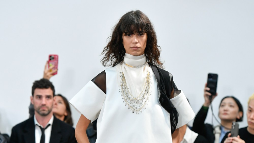Sacai Spring 2026 Ready to Wear Runway, Fashion Show & Collection Review