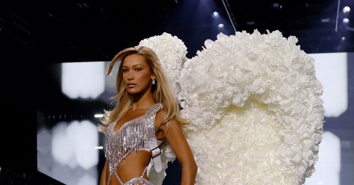 The 2025 Victoria’s Secret Fashion Show Included Models Of Yesterday, Today, & Tomorrow
