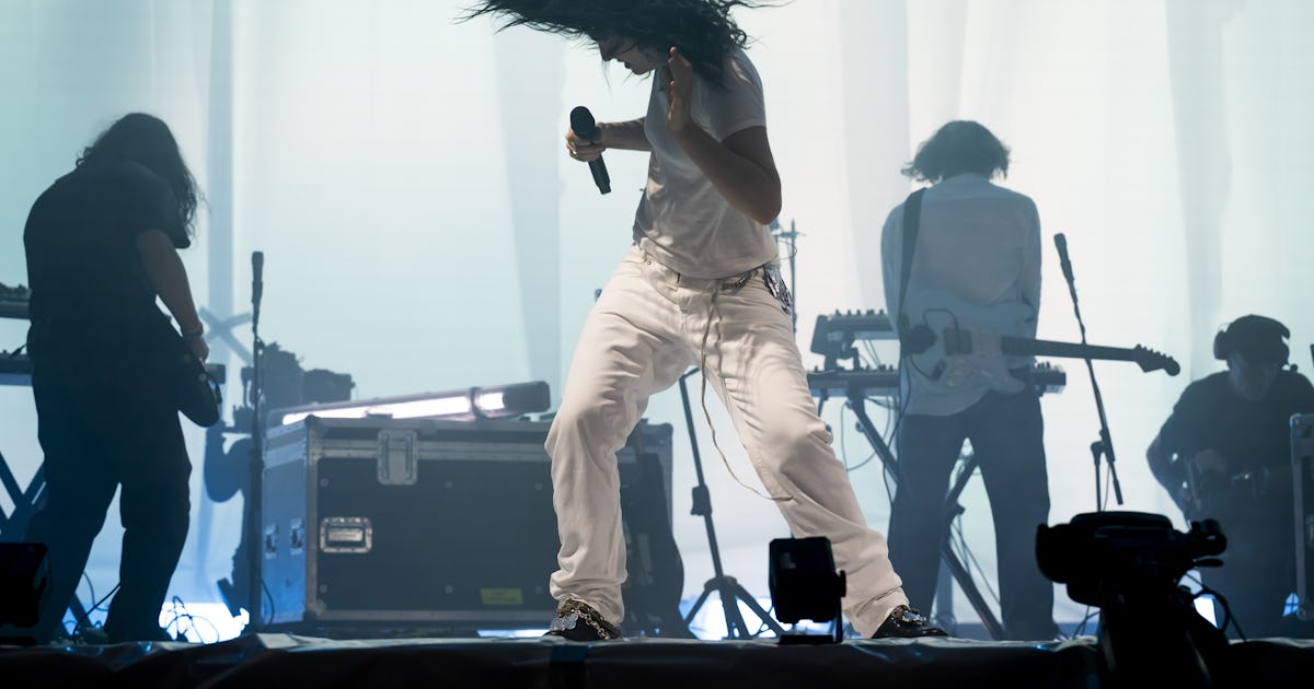 What To Wear To Lorde’s Ultrasound Tour — Or Just To Steal Her Signature Look